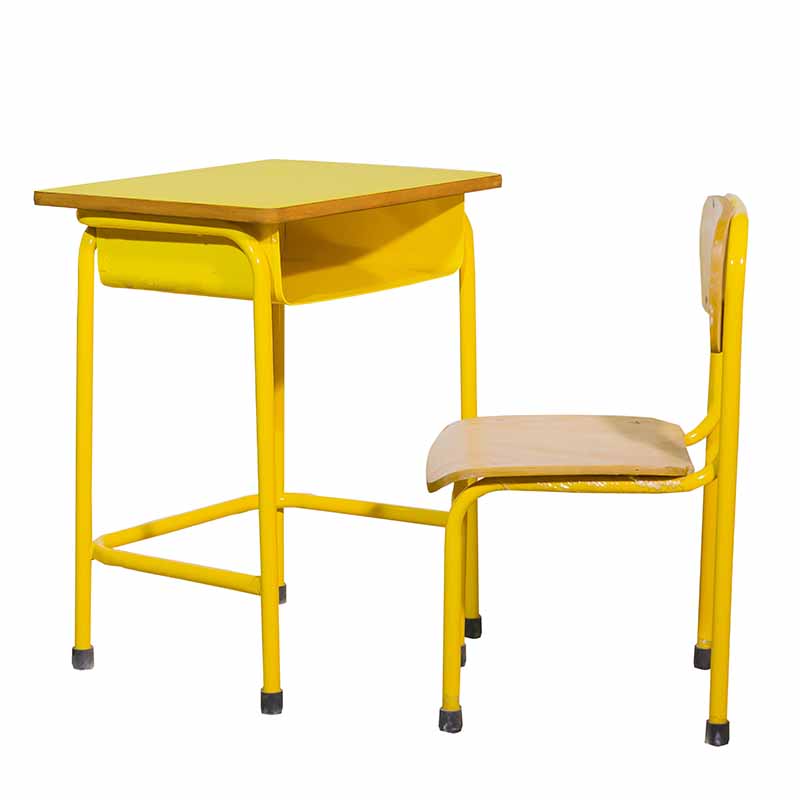 Metal Table + Chair 3